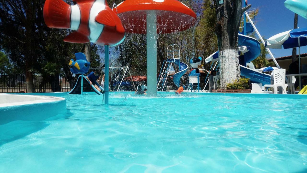 Hotel Brambila Union de Tula エクステリア 写真